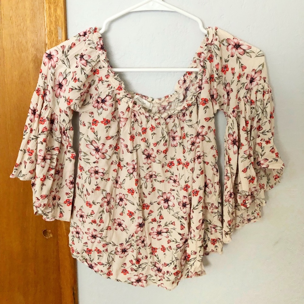 ActiveUSA flower child blouse